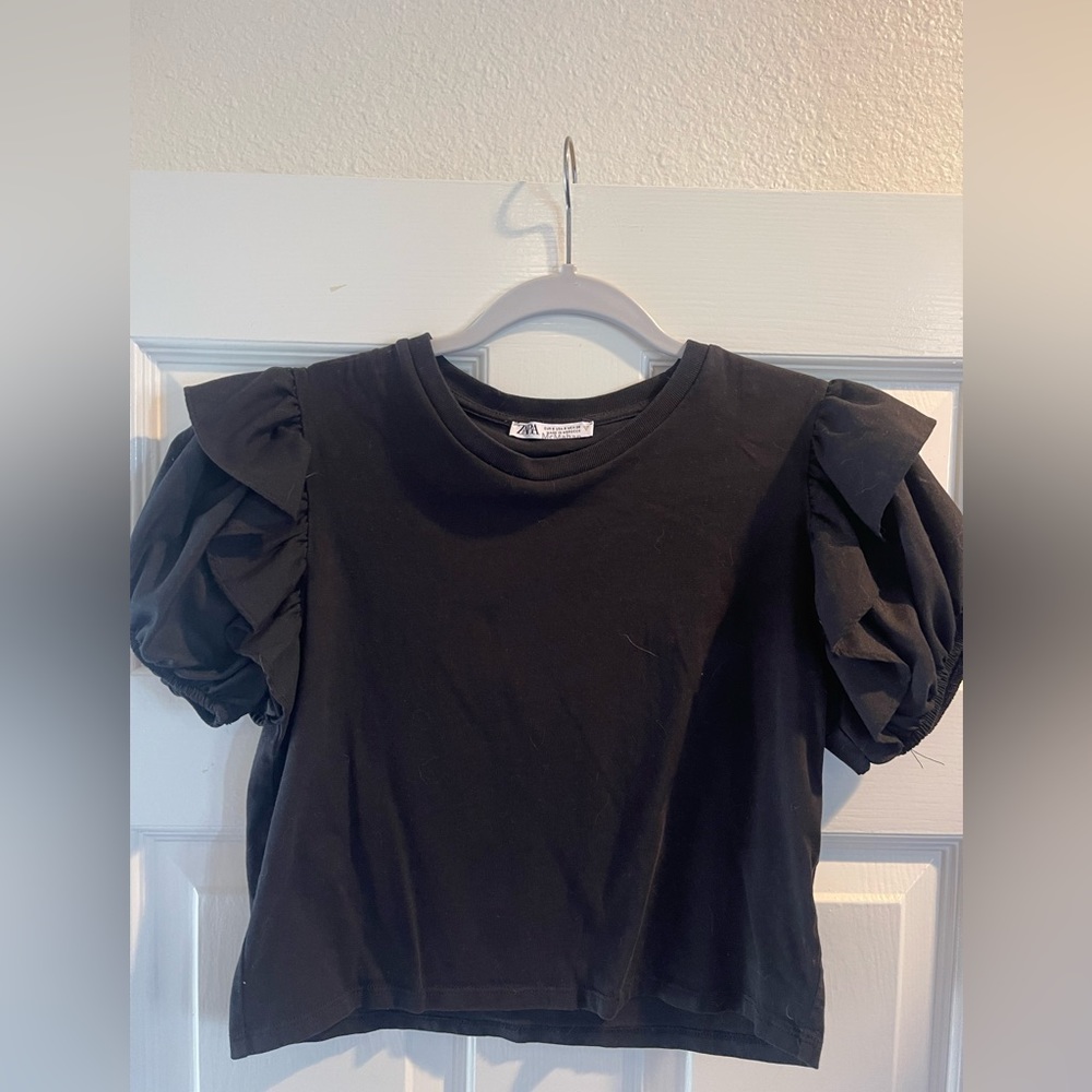 Zara crop black tee ruffle sleeve